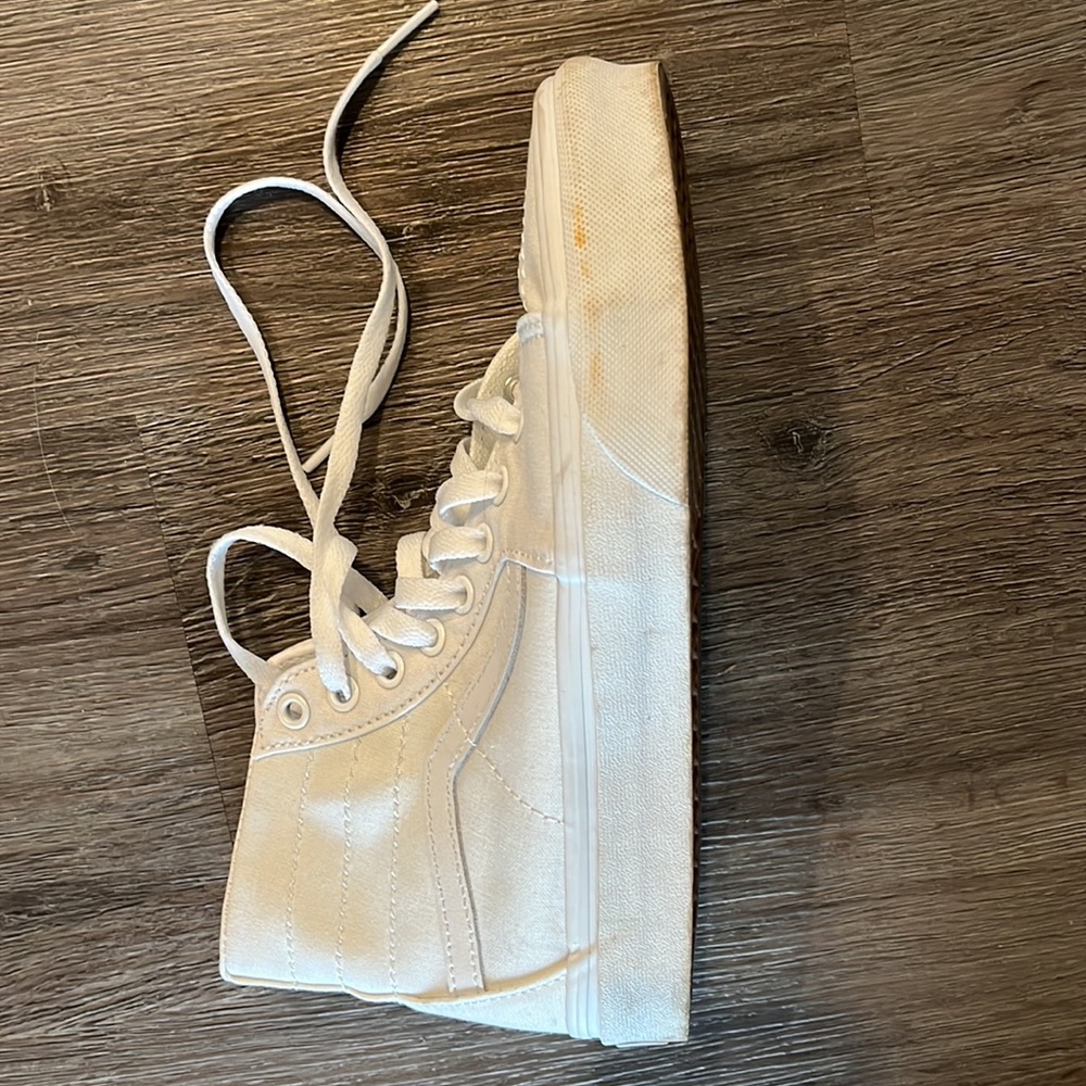 Vans Hi Rise Shoe - Picture 6 of 6